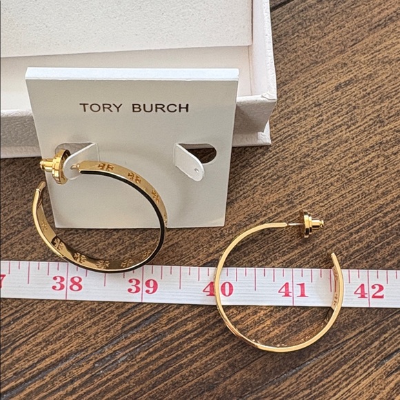 Tory Burch Gold Plated Earrings NWT - Picture 5 of 5